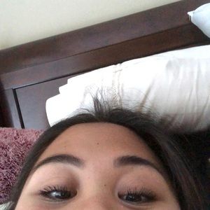 Meet your Posher, Ally